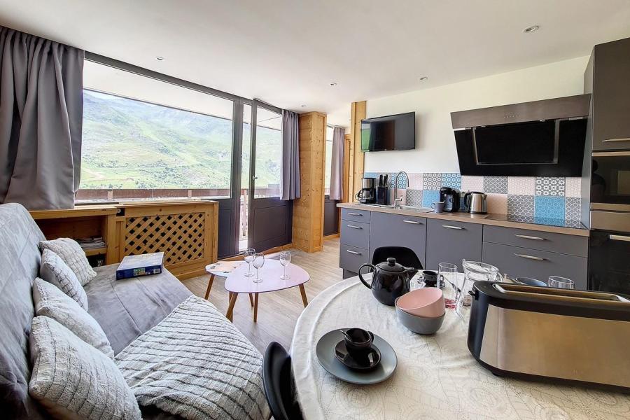 Rent in ski resort 2 room apartment 6 people (612) - Résidence les Aravis - Les Menuires - Living room