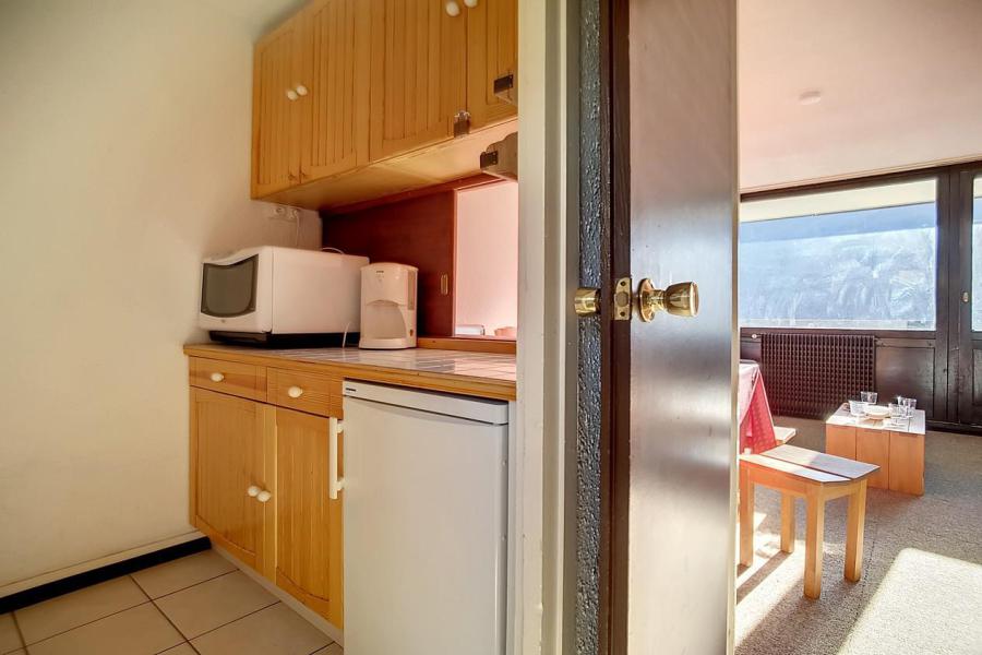 Rent in ski resort 2 room apartment 6 people (615) - Résidence les Aravis - Les Menuires - Apartment