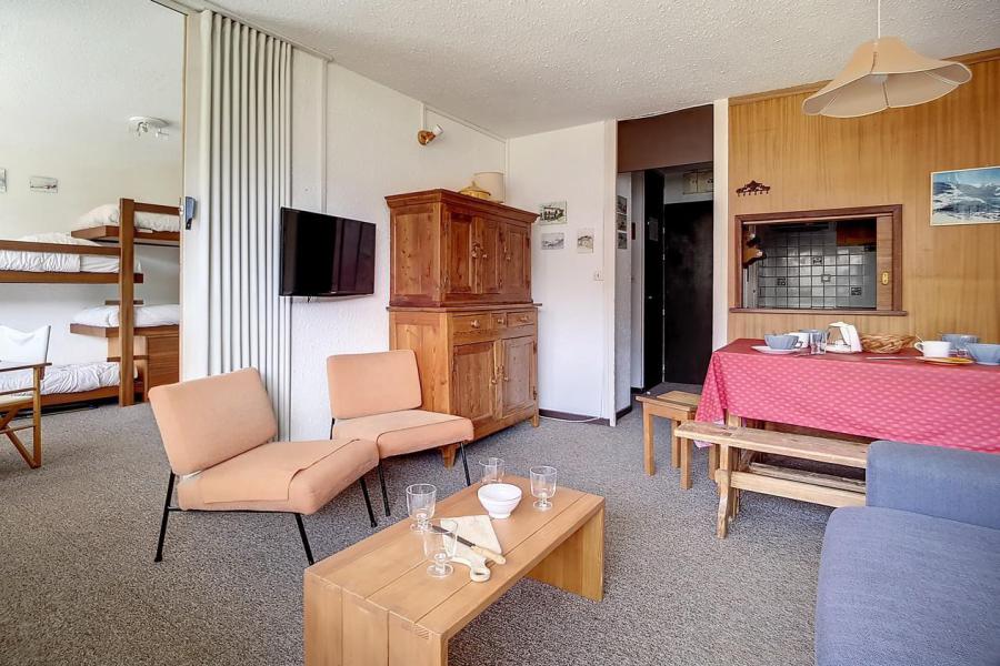 Rent in ski resort 2 room apartment 6 people (615) - Résidence les Aravis - Les Menuires - Living room