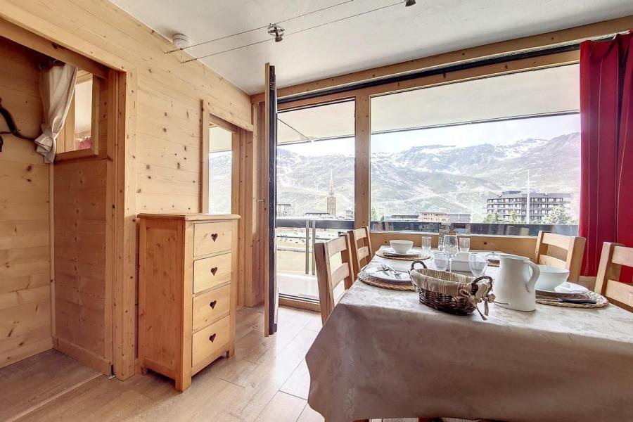 Skiverleih 2-Zimmer-Appartment für 4 Personen (0111) - Résidence les Aravis - Les Menuires - Wohnzimmer