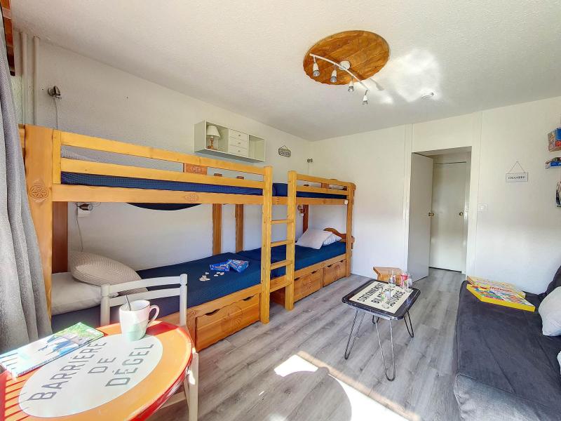 Ski verhuur Appartement 2 kamers 6 personen (116) - Résidence les Aravis - Les Menuires - Kamer