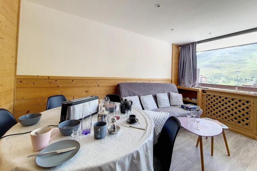 Ski verhuur Appartement 2 kamers 6 personen (612) - Résidence les Aravis - Les Menuires - Woonkamer