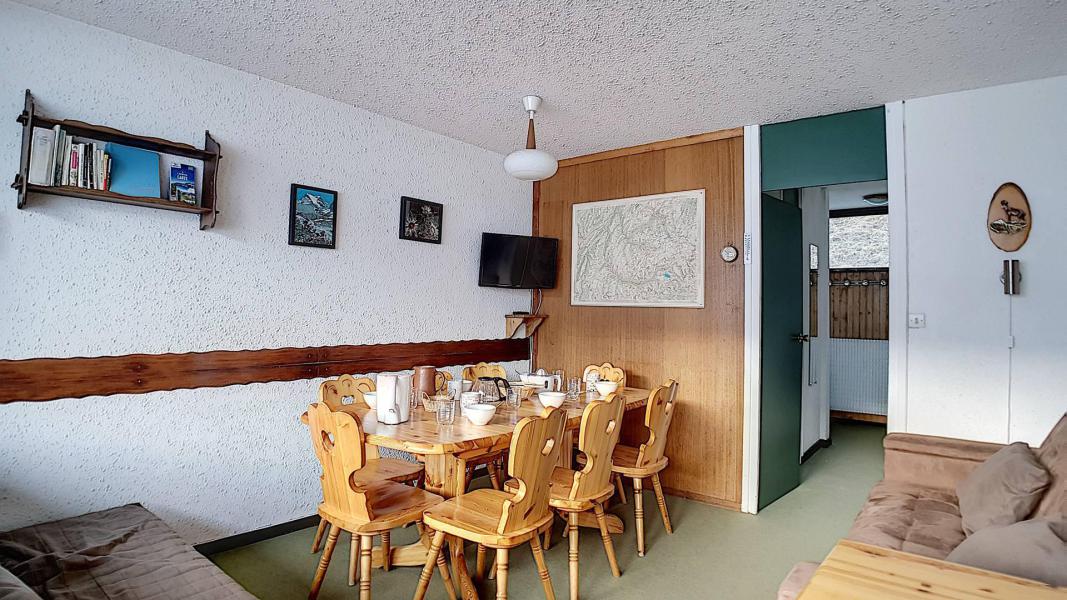 Ski verhuur Appartement 3 kamers 8 personen (220) - Résidence les Aravis - Les Menuires - Woonkamer