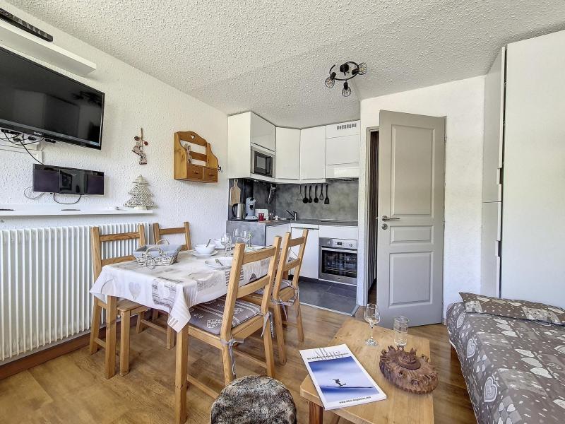 Ski verhuur Studio bergnis 4 personen (313) - Résidence les Aravis - Les Menuires - Woonkamer