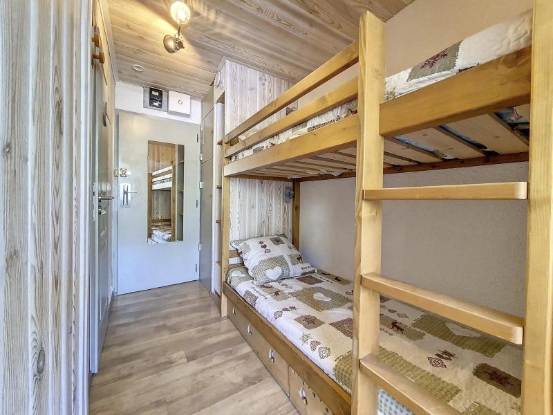 Location au ski Studio coin montagne 4 personnes (313) - Résidence les Aravis - Les Menuires - Lits superposés