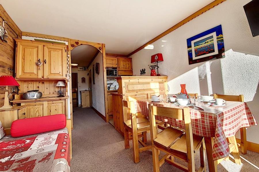 Rent in ski resort Studio 3 people (512) - Résidence les Charmettes - Les Menuires - Apartment