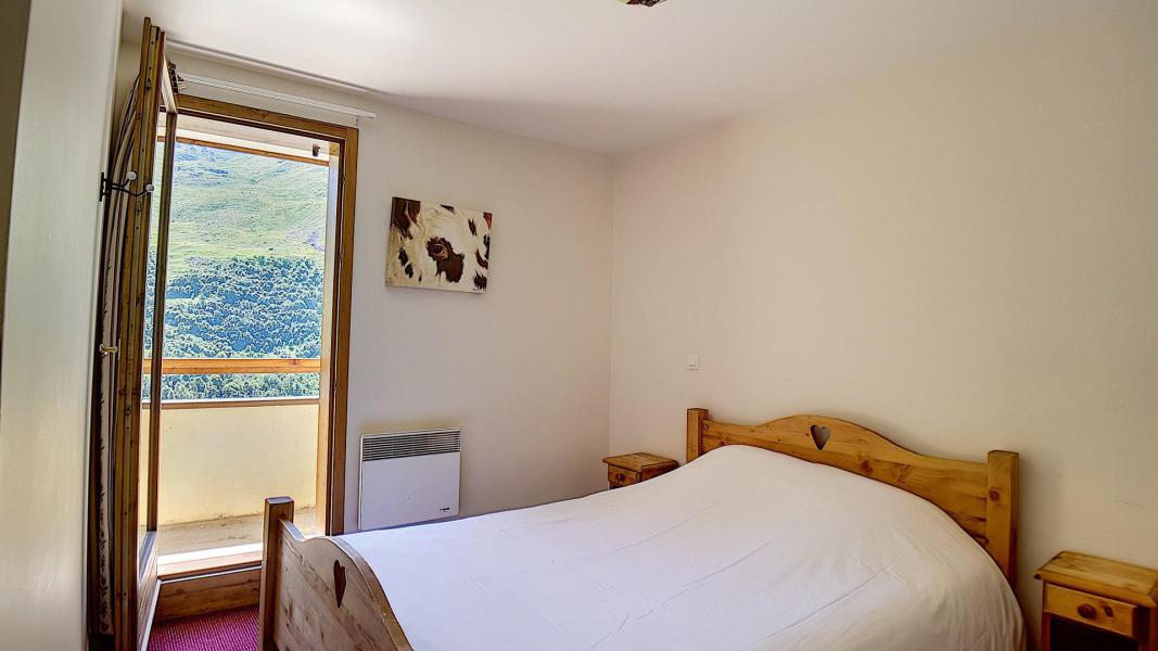 Rent in ski resort 3 room apartment 6 people (1) - Résidence les Cristaux - Les Menuires - Bedroom