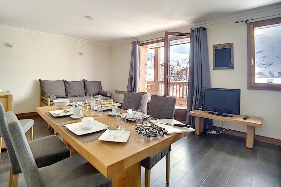 Rent in ski resort 3 room apartment 6 people (24) - Résidence les Cristaux - Les Menuires - Living room