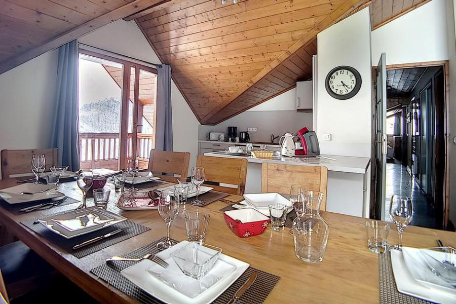 Rent in ski resort 4 room apartment 10 people (28) - Résidence les Cristaux - Les Menuires - Living room