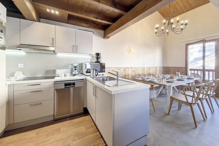 Rent in ski resort 4 room duplex apartment 8 people (7) - Résidence les Cristaux - Les Menuires - Kitchen