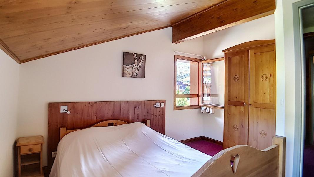 Rent in ski resort 5 room duplex apartment 10 people (8) - Résidence les Cristaux - Les Menuires - Bedroom