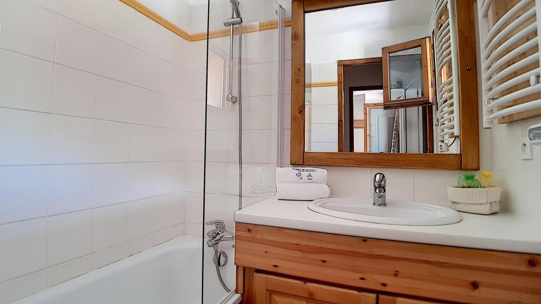 Location au ski Appartement 3 pièces 6 personnes (4) - Résidence les Cristaux - Les Menuires - Salle de bain