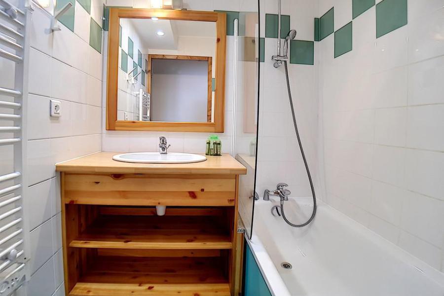 Location au ski Appartement 4 pièces 8 personnes (25) - Résidence les Cristaux - Les Menuires - Salle de bain