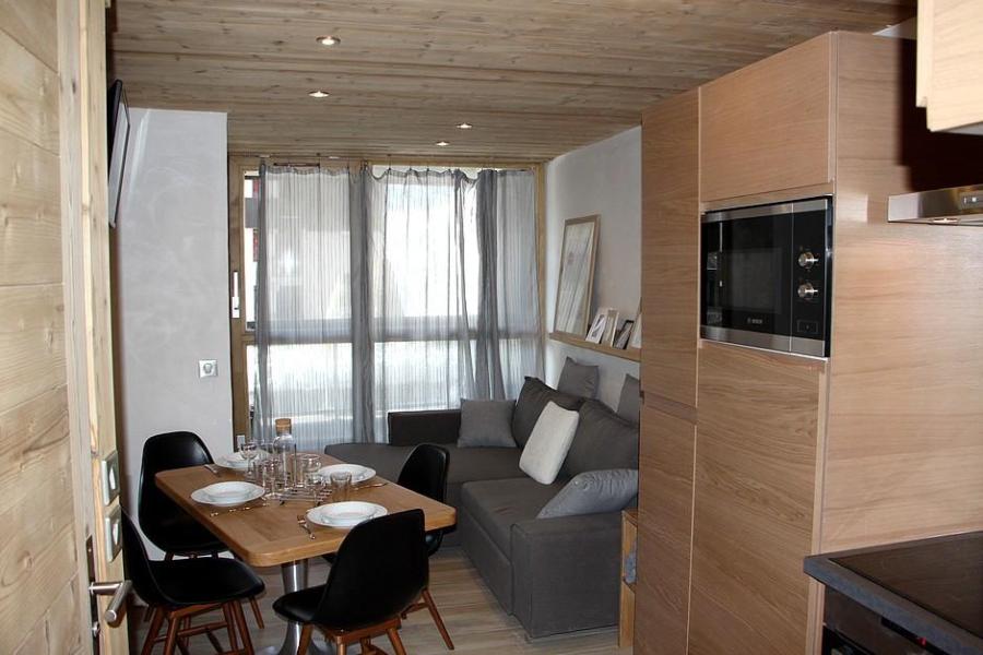 Ski verhuur Appartement 2 kamers 4 personen (104) - Résidence les Soldanelles A - Les Menuires - Woonkamer