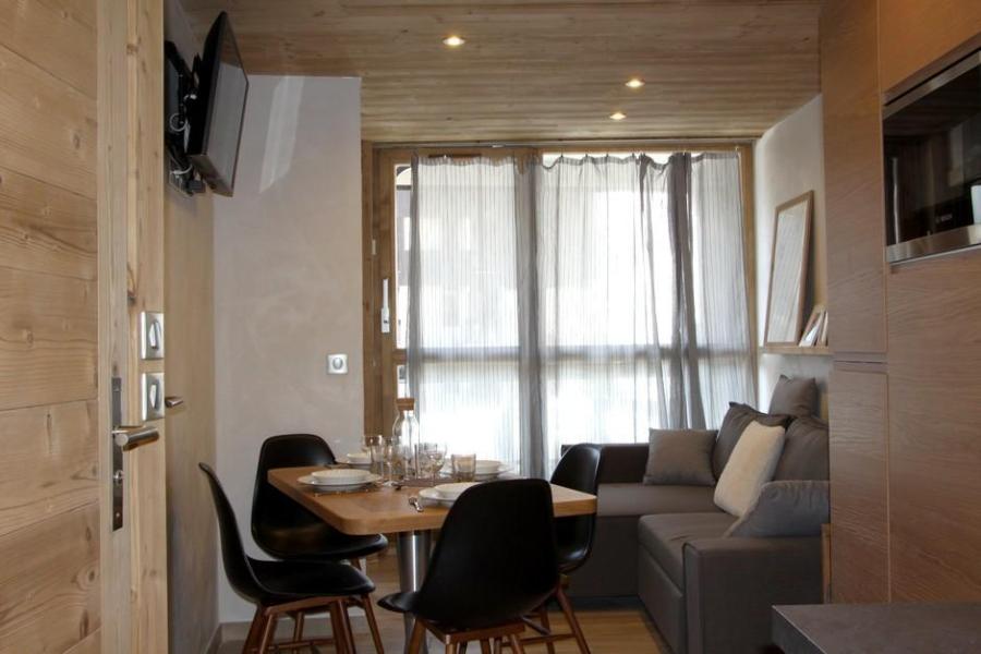 Ski verhuur Appartement 2 kamers 4 personen (104) - Résidence les Soldanelles A - Les Menuires - Woonkamer