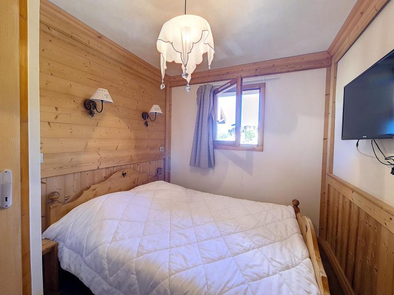 Rent in ski resort 2 room apartment 4 people (1215) - Résidence les Valmonts - Les Menuires - Bedroom