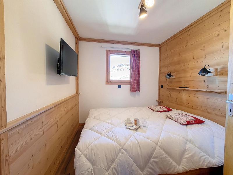 Rent in ski resort 2 room apartment 4 people (1216) - Résidence les Valmonts - Les Menuires - Bedroom