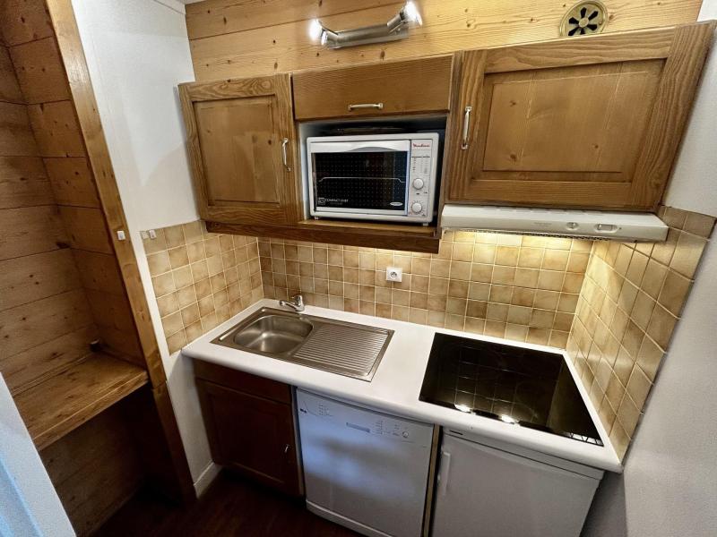 Rent in ski resort 2 room apartment 5 people (53) - Résidence Oisans - Les Menuires - Kitchen