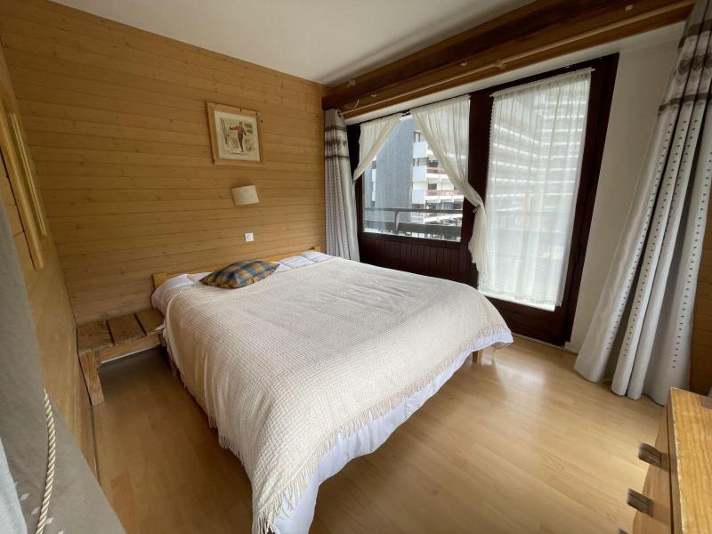 Rent in ski resort 3 room apartment sleeping corner 8 people (25) - Résidence Oisans - Les Menuires - Bedroom