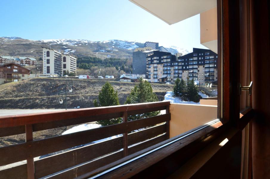 Location au ski Studio coin montagne 3 personnes (402) - Résidence Sarvan - Les Menuires - Appartement
