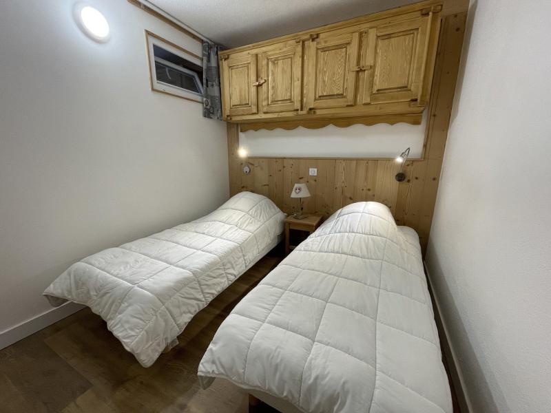 Аренда на лыжном курорте Квартира студия со спальней для 4 чел. (214) - Résidence Tougnette - Les Menuires - Комната
