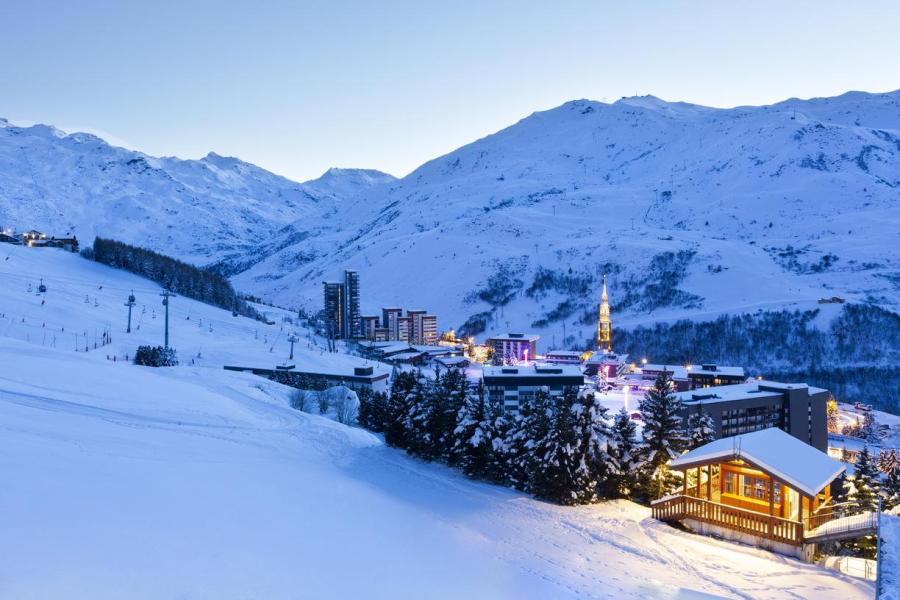 Vacances en montagne Sowell Résidences Pierre Blanche - Les Menuires - Extérieur hiver