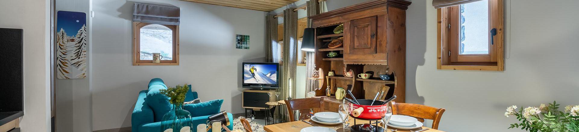 Rent in ski resort 2 room apartment 2 people (COCHET) - Chalet l'Éterlou - Les Menuires - Living room