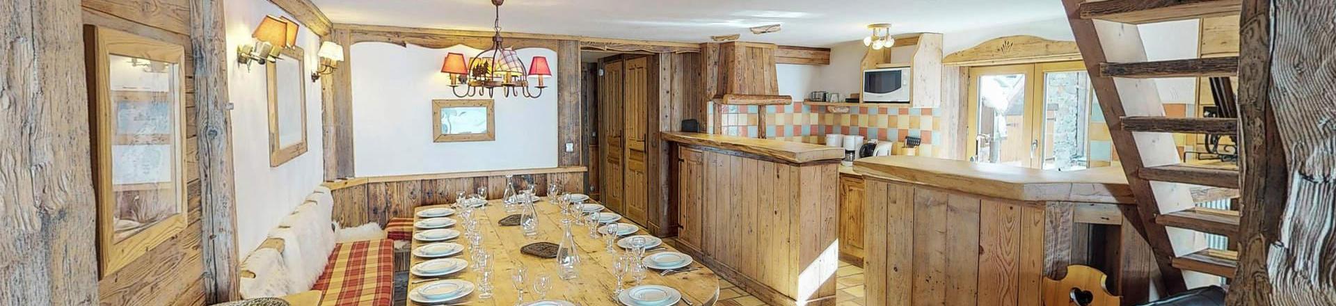 Rent in ski resort 8 room triplex chalet 15 people - Chalet Nécou - Les Menuires - Living room