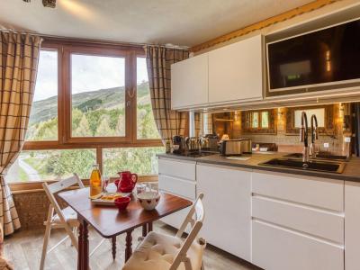 Rent in ski resort 1 room apartment 2 people (12) - Caron - Les Menuires - Apartment