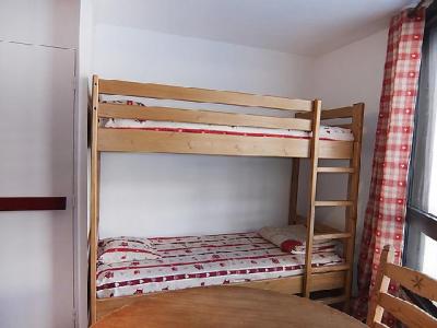 Ski verhuur Appartement 2 kamers 4 personen (11) - Caron - Les Menuires - Woonkamer