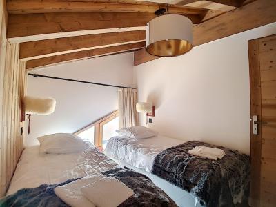 Rent in ski resort 4 room duplex apartment 6 people (302) - Chalet 2000 - Les Menuires - Bedroom