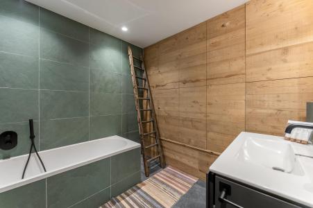 Rent in ski resort Chalet Blom - Les Menuires - Bathroom