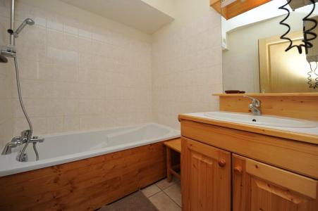 Soggiorno sugli sci Appartamento 3 stanze per 6 persone - Chalet Cristal - Les Menuires - Vasca da bagno