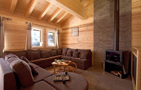Rent in ski resort Chalet de Sophie - Les Menuires - Living room