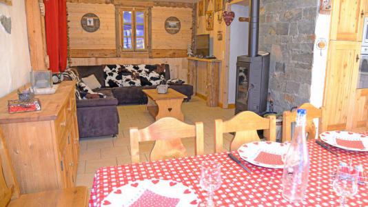 Rent in ski resort Chalet du Berger - Les Menuires - Living area
