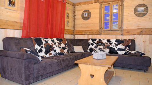 Rent in ski resort Chalet du Berger - Les Menuires - Living room