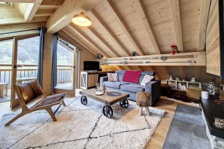 Rent in ski resort 3 room chalet 6 people (YDILIA6) - Chalet Eterlou - Les Menuires - Living room