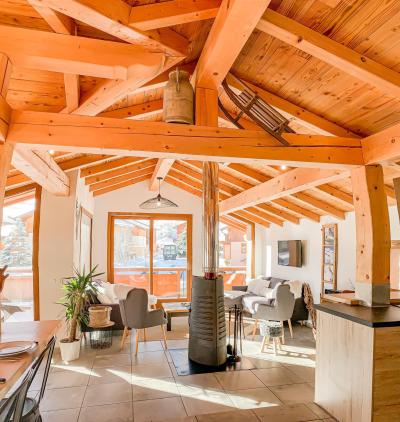 Rent in ski resort 5 room triplex chalet 10 people (MARCEL) - Chalet Eterlou - Les Menuires - Living room