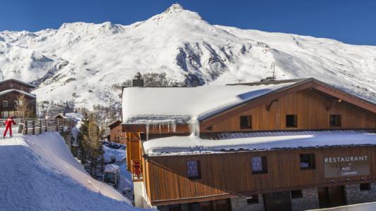 Vacances en montagne Chalet Geffriand - Les Menuires - Extérieur hiver