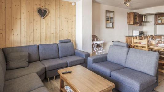 Rent in ski resort Chalet Geffriand - Les Menuires - Living room