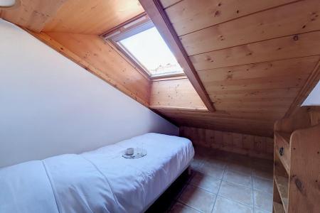 Ski verhuur Appartement 5 kamers 8 personen (10) - Chalet Hameau des Marmottes - Les Menuires - Kamer