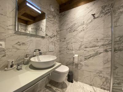 Soggiorno sugli sci Chalet 12 stanze per 16 persone (ETERLOU) - Chalet l'Éterlou - Les Menuires - Bagno con doccia