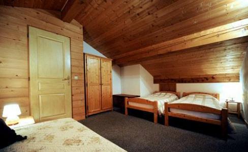 Rent in ski resort Chalet le Cristal - Les Menuires - Single bed