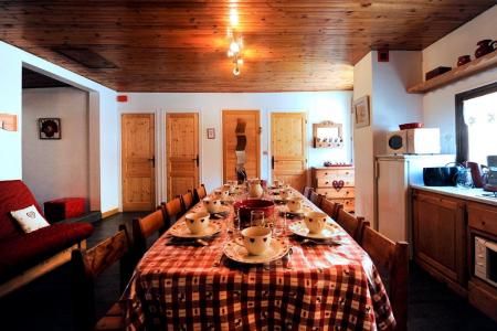 Location au ski Appartement 3 pièces 8 personnes (2) - Chalet le Génépi - Les Menuires - Table