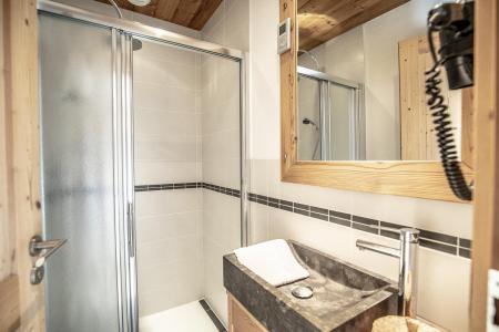 Rent in ski resort Chalet Lili - Les Menuires - Bathroom
