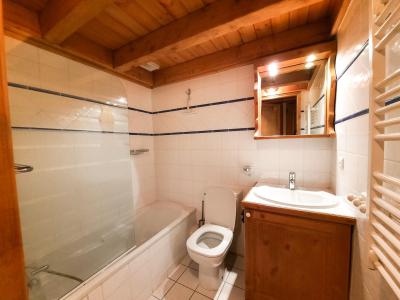 Rent in ski resort 4 room apartment 6 people (A3) - Chalets du Doron - Les Menuires - Apartment