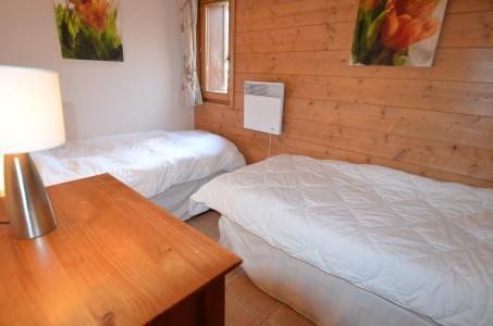 Ski verhuur Appartement 4 kamers 6 personen (B4) - Chalets du Doron - Les Menuires - Kamer