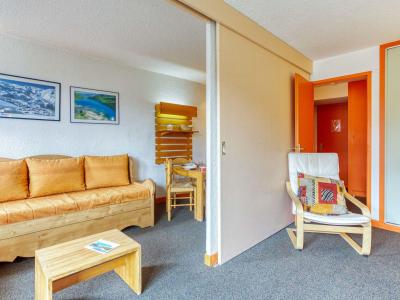 Rent in ski resort 2 room apartment 4 people (4) - Chanteneige la Croisette - Les Menuires - Apartment
