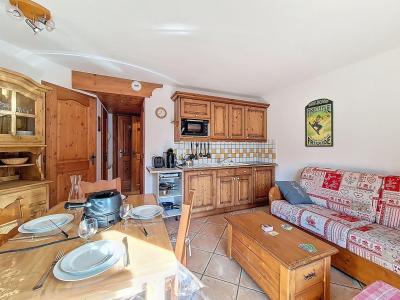 Rent in ski resort 3 room apartment cabin 5 people (A5) - Hameau des Airelles - Les Menuires