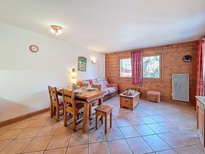 Rent in ski resort 3 room apartment 6 people (A7) - Hameau des Airelles - Les Menuires - Living room